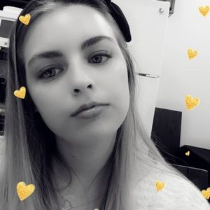 Meet your Posher, Mandy